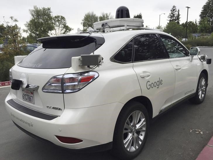 Alphabet s'associe a avis pour gerer ses voitures autonomes