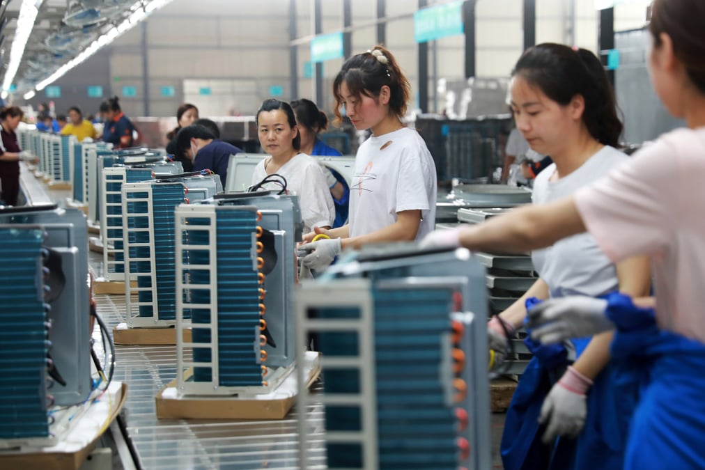 Progression de la production industrielle et des ventes au detail