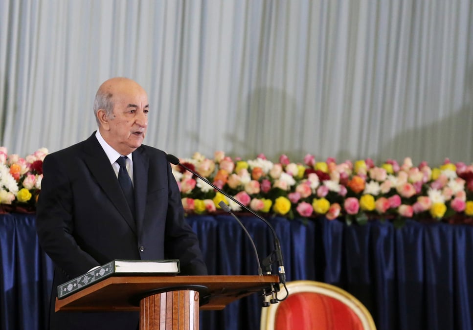 Le president algerien de retour apres avoir des soins en allemagne