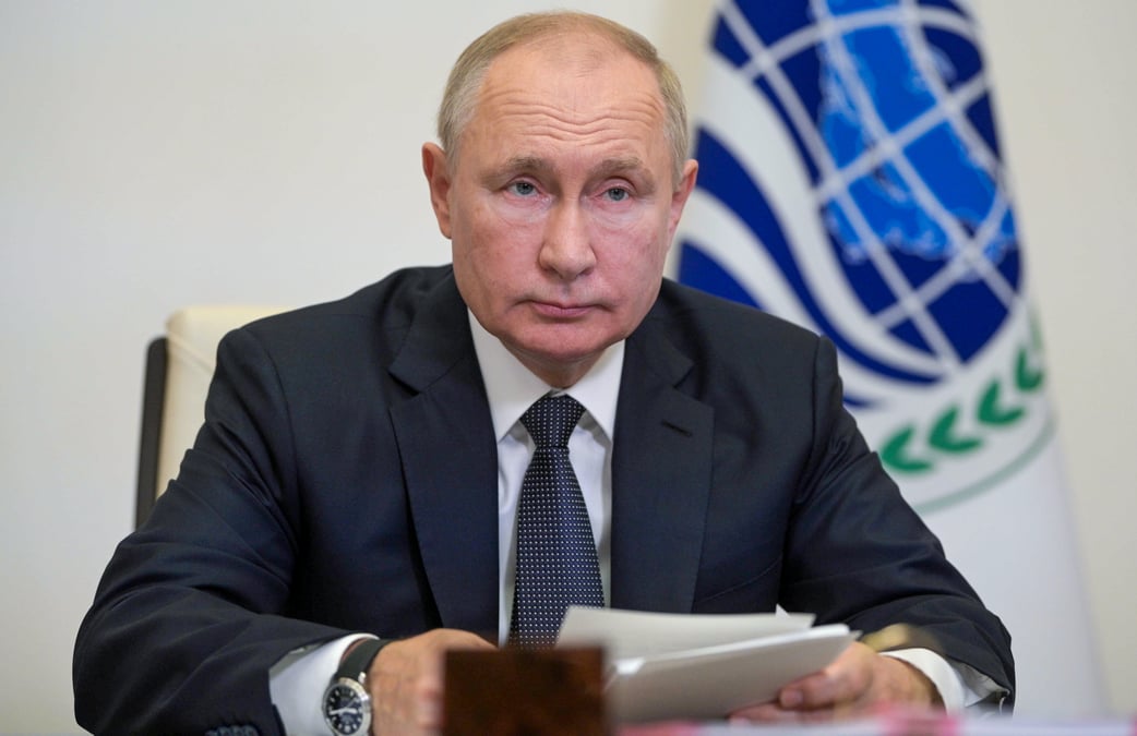 La russie doit travailler avec les taliban, dit poutine