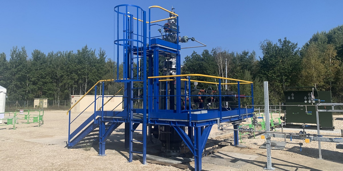 Le 15 septembre, Engie a inauguré sur son site d'Etrez, situé au nord-ouest de Bourg-en-Bresse (Ain), le projet Hypster, qui vise à expérimenter le stockage actif d'hydrogène.