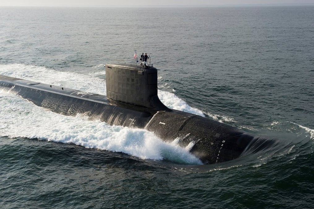 Un sous-marin de la marine americaine dans l'ocean atlantique