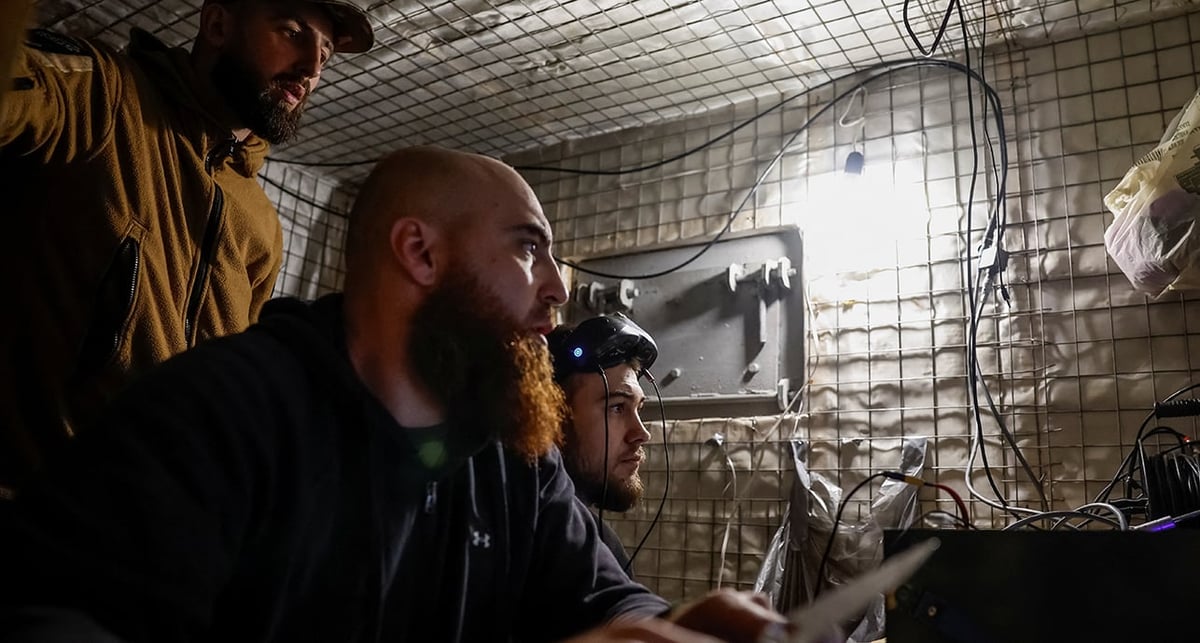 Les drones à fibre optique échappent à tout brouillage.