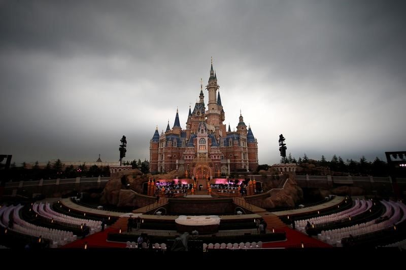 Walt disney porte sa participation dans euro disney a 85.7%