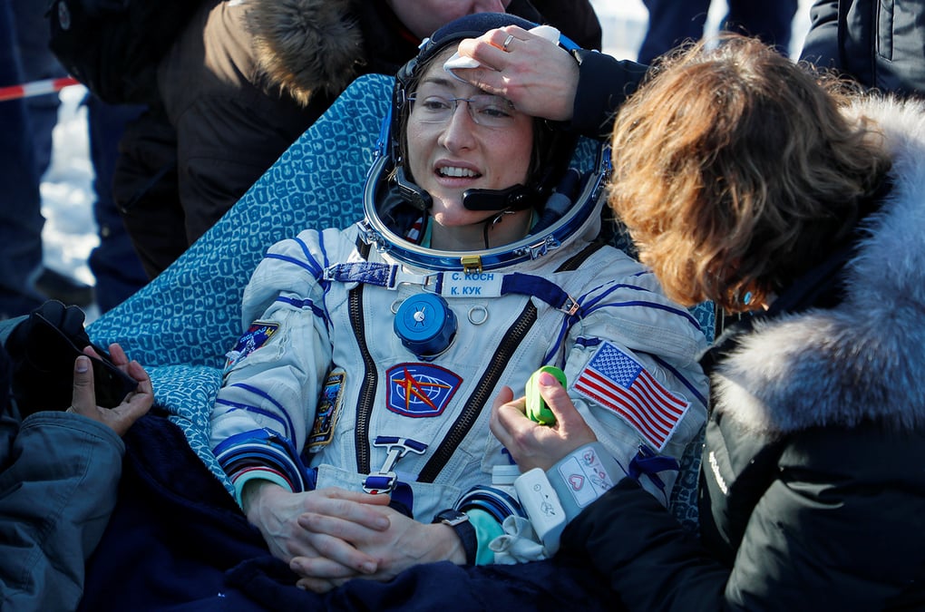 L'americaine christina koch de retour apres une mission record dans l'espace