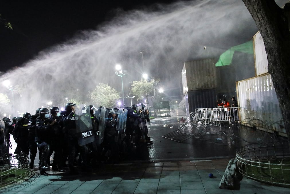 Thailande: des dizaines de blesses lors de manifestations antigouvernementales