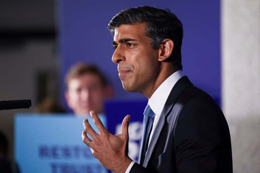 Grande-bretagne: rishi sunak lance sa campagne pour succeder a boris johnson