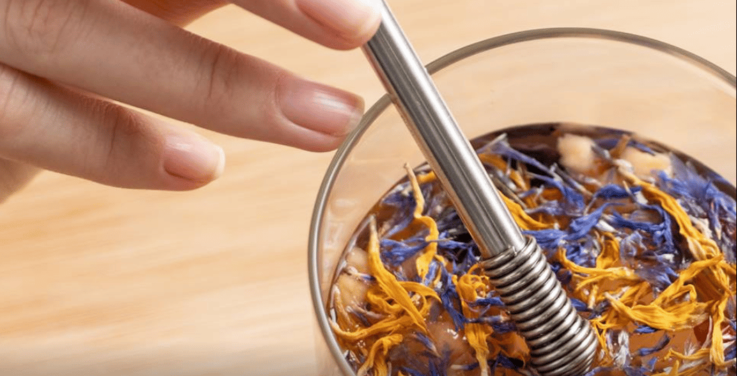 Spécialiste de l’innovation santé et bien-être, Aromandise développe une large gamme de produits, dont un concept de paille à thé
