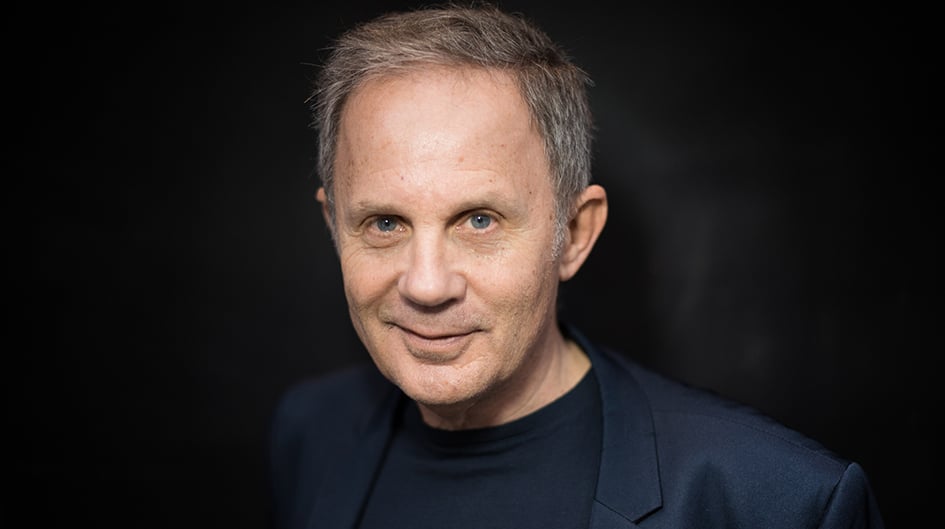 Jean Garrigues, historien, décrypte les relations du duo Macron-Bayrou.