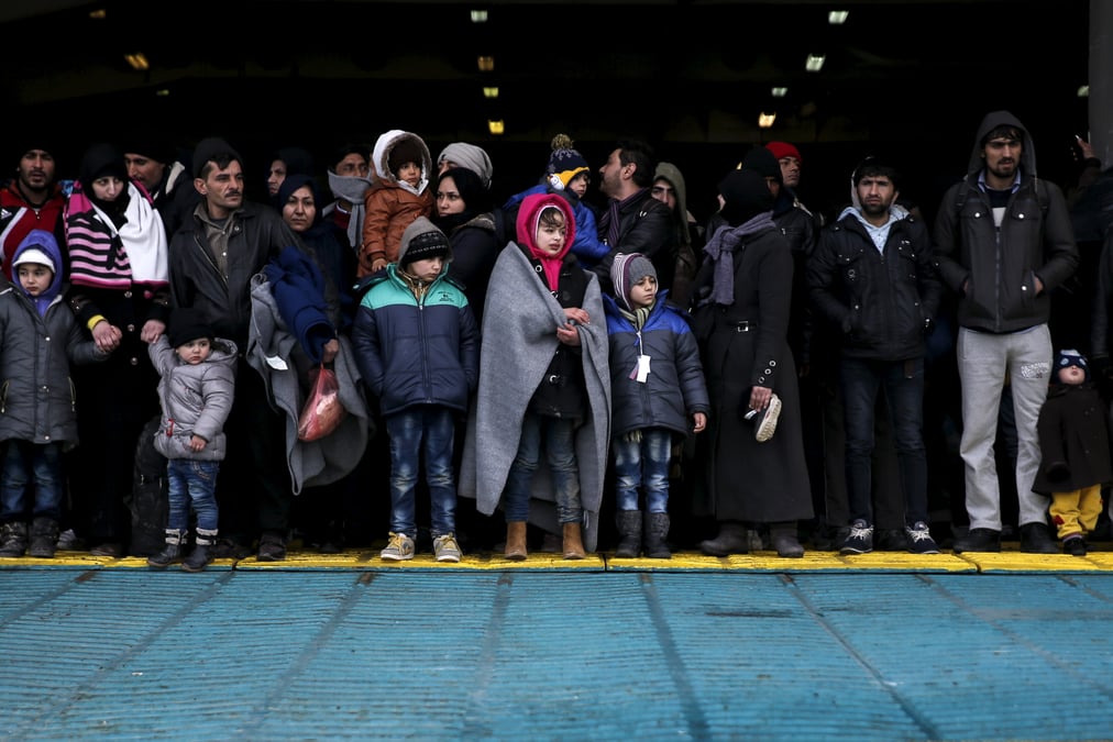 Les ministres de l’interieur de l’ue mettent la pression sur athenes face a la crise migratoire