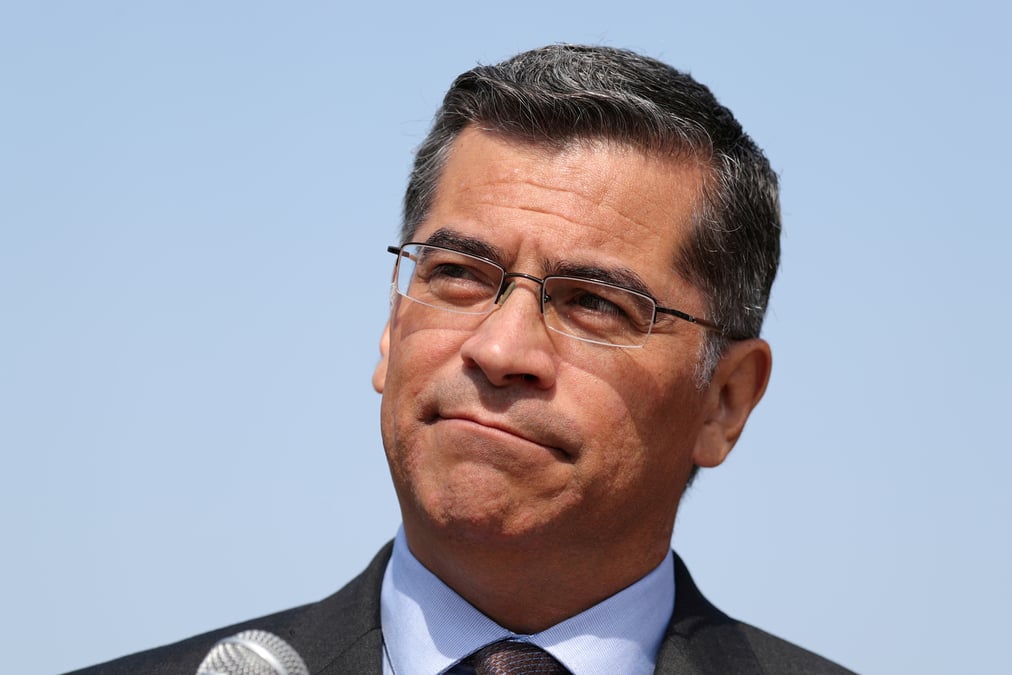 Joe biden nomme xavier becerra comme secretaire a la sante, selon des sources