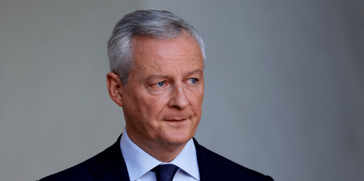 Le ministre francais de l'economie et des finances bruno le maire quitte l'elysee apres une reunion du gouvernement