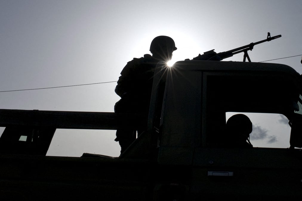 Burkina faso: tirs dans des casernes, l'etat nie un coup militaire