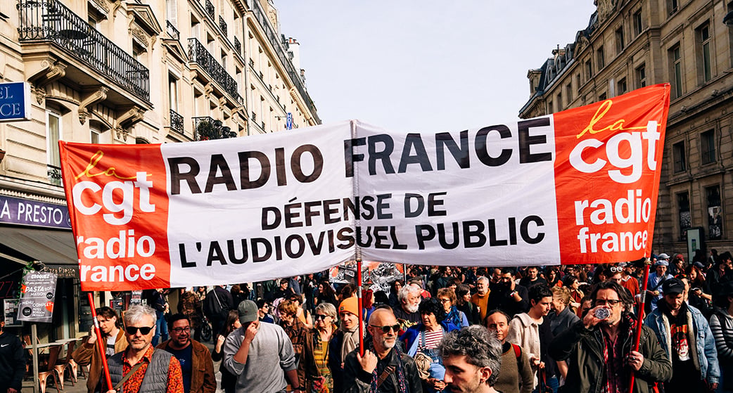 La proposition de loi visant à regrouper toutes les entités de l’audiovisuel public sera examinée ce mardi en commission des affaires culturelles.