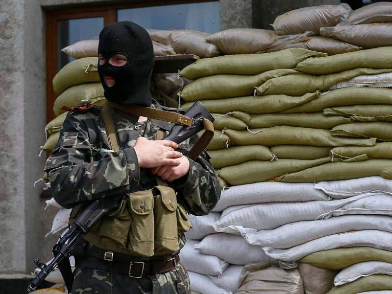 Un checkpoint pro-russe attaqué en Ukraine, selon la TV russe