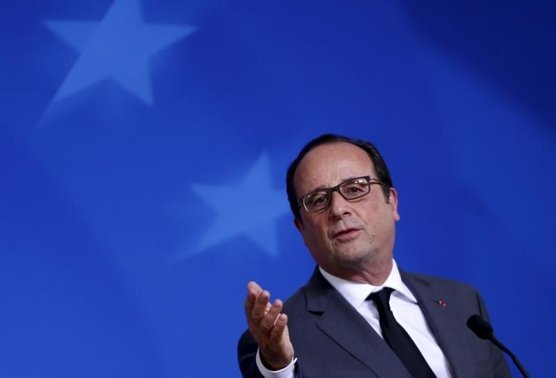 La cote de popularite de francois hollande a 20% selon ifop