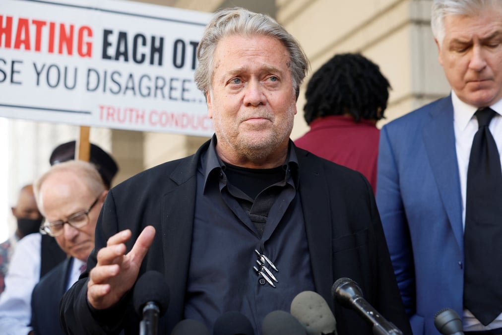 Usa: steve bannon reconnu coupable d'outrage au congres