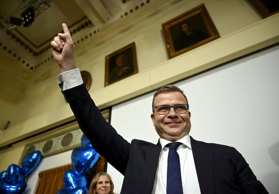 Petteri orpo, chef du parti de la coalition nationale, celebre la victoire aux elections parlementaires, a helsinki