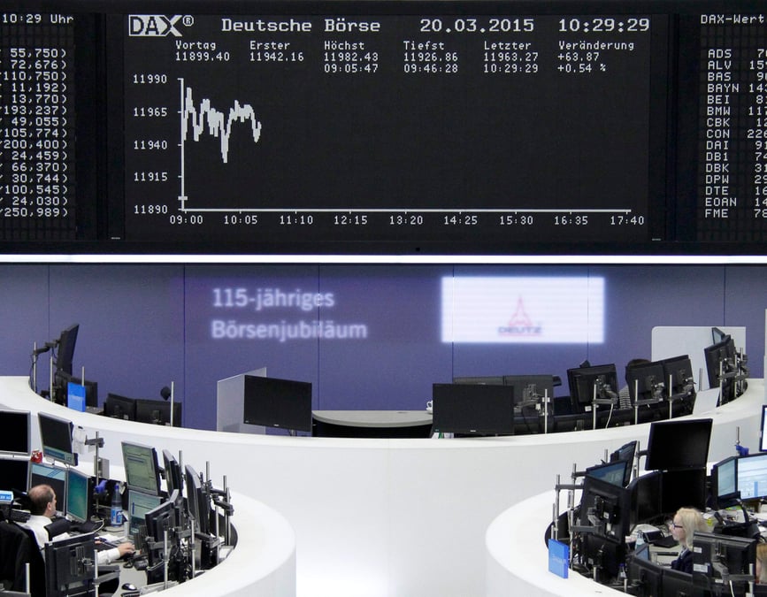 Les bourses europeennes dans le vert a la mi-journee