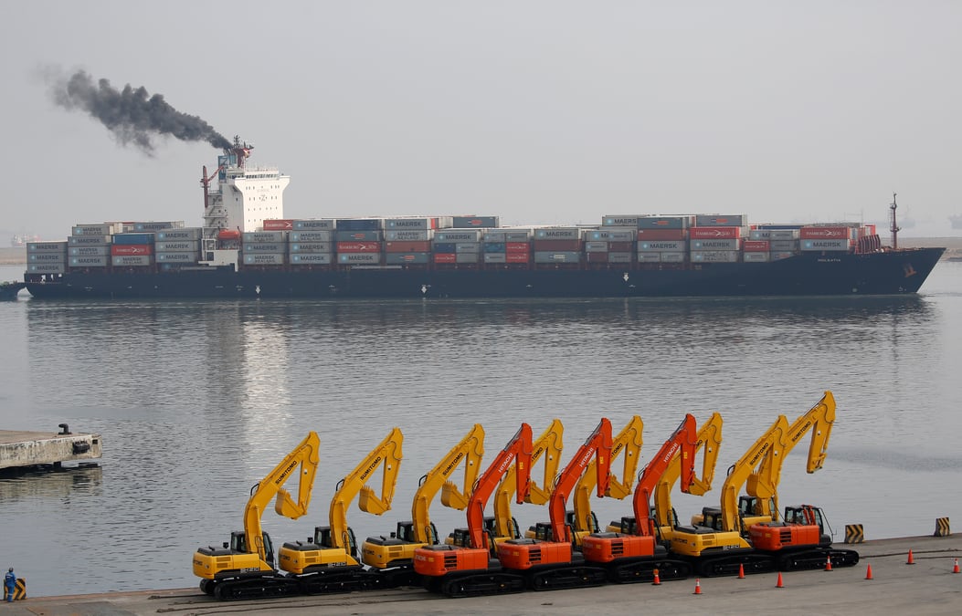 Les tarifs du transport maritime mondial chutent