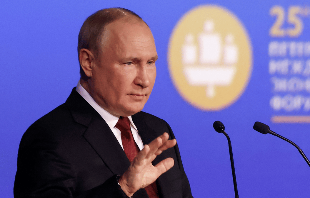 Poutine au SPIEF 2022