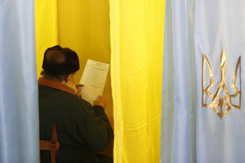 Les Ukrainiens aux urnes pour des législatives anticipées