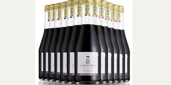 Le Petit Béret développe une gamme de boissons sans alcool, avec une base de raisin et un goût proche du vin.