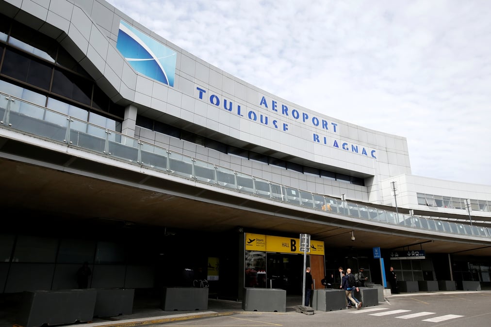 Feu vert a eiffage pour le rachat de l'aeroport de toulouse