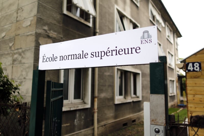 La dgse veut encourager les vocations des le college