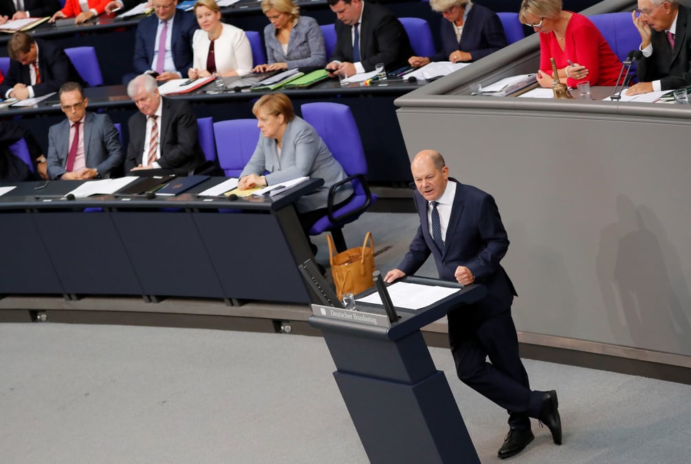 Berlin peut contrer une crise a coups de milliards d'euros, dit scholz