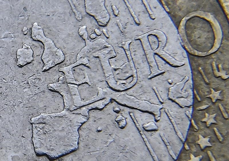 A 1,25 dollar, l'euro poserait probleme a la bce