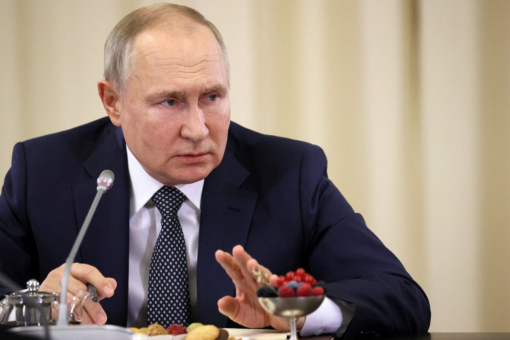 Le president russe vladimir poutine lors d'une reunion avec des meres de militaires russes