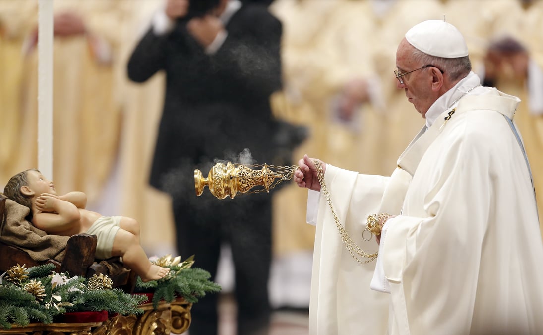 Le pape exhorte les chretiens a combattre la misere, l'injustice et la violence
