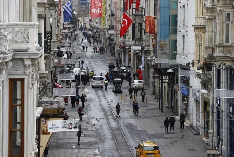 Seize hommes d'affaires arretes en turquie apres le coup d'etat manque