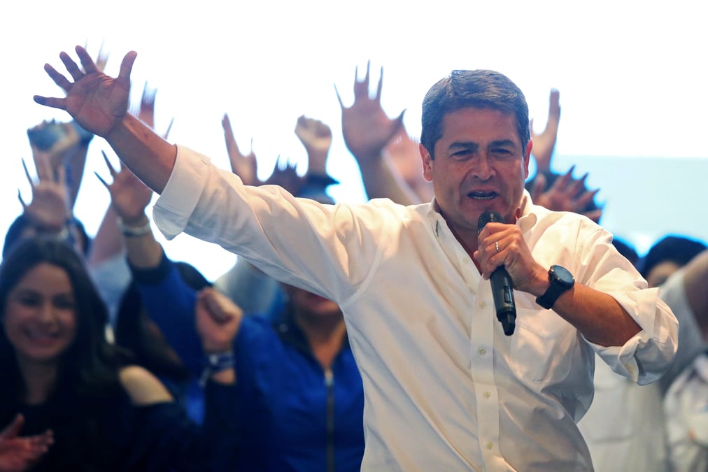 Honduras: le president sortant dit avoir gagne la presidentielle