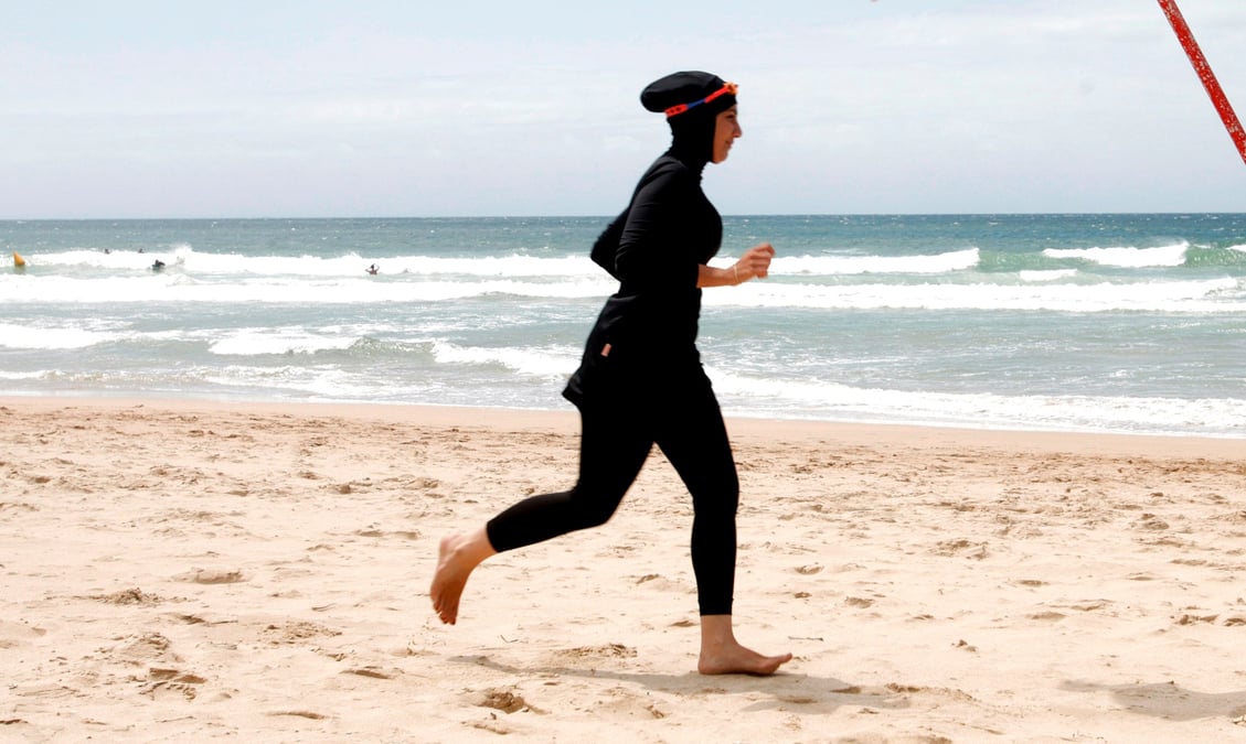 La droite va deposer un projet de loi sur le burkini a l'assemblee