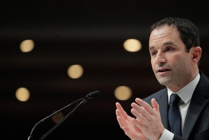 Hamon compte sur les parlementaires pour sonder le terrain