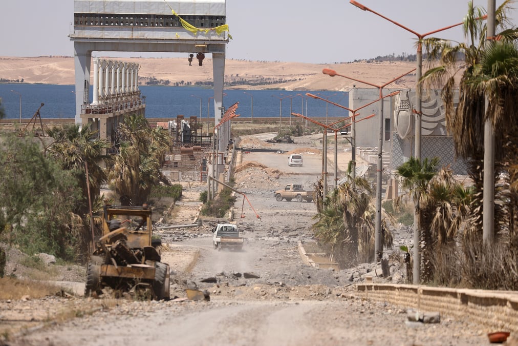 Sept cents prisonniers executes en deux mois par l'ei en syrie