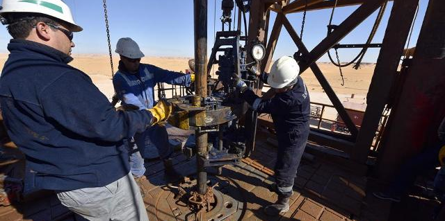 algérie hydrocarbures travailleurs forage site