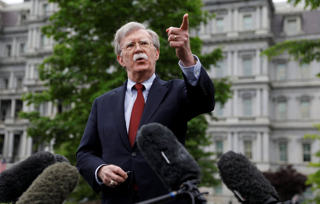 Des bombardiers us deployes au moyen-orient comme avertissement a l'iran
