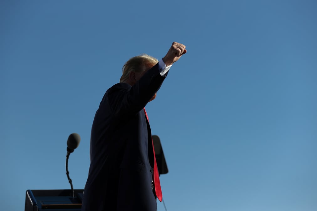 Usa 2020: trump en campagne dans l'arizona malgre le coronavirus