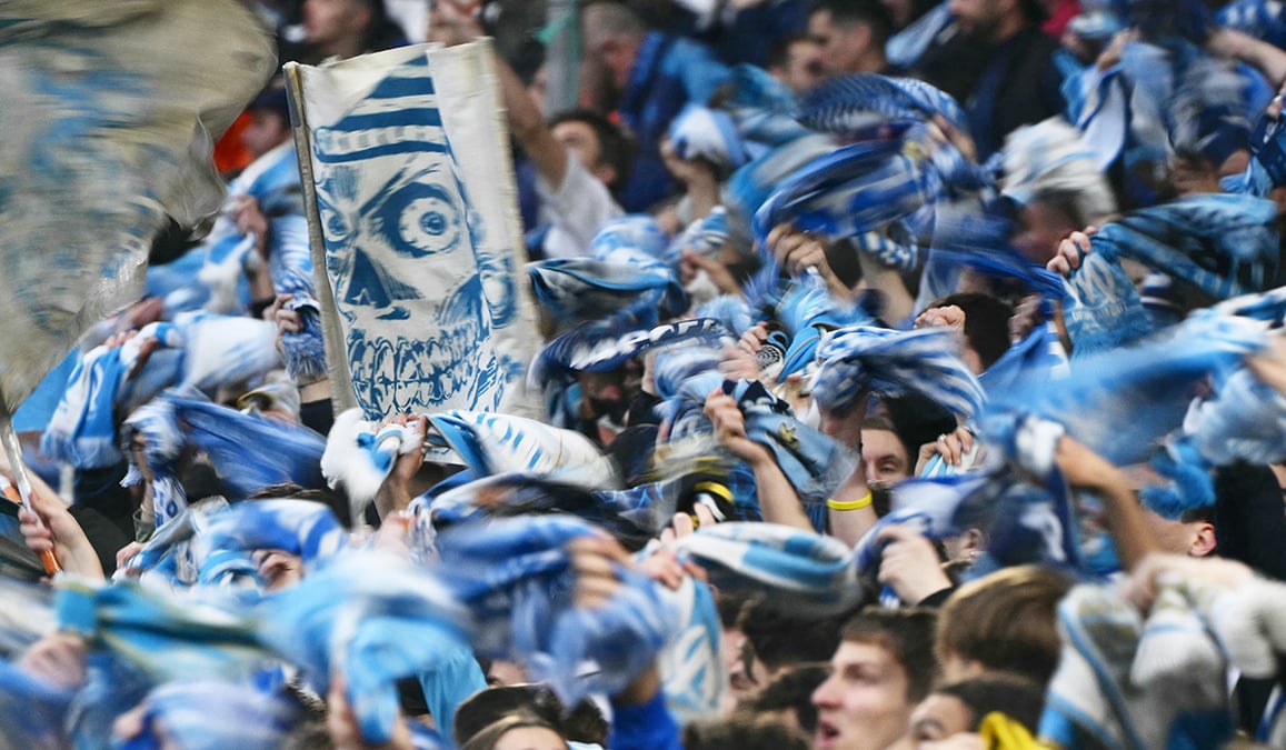 Des supporters marseillais au Vélodrome lors de la demi-finale aller de Ligue Europa entre l’OM et l’Atalanta Bergame, le 2 mai.