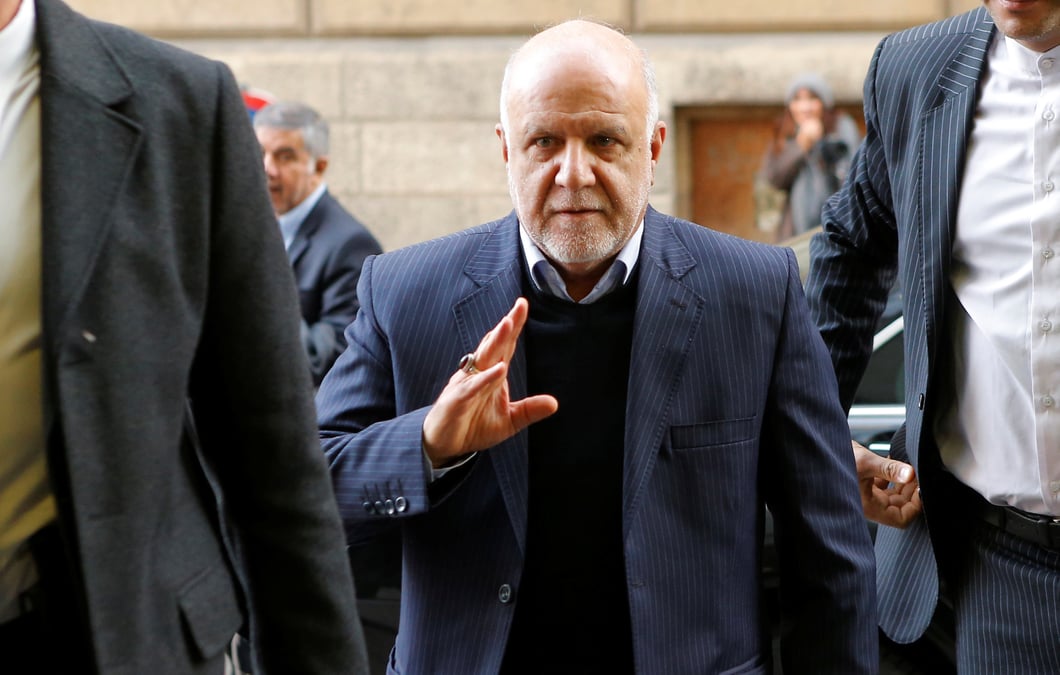 Le ministre iranien du petrole n'ira pas a la reunion de l'opep
