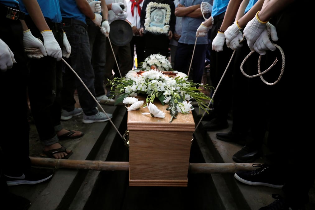Grande bretagne: jusqu'a 27 ans de prison pour la mort de 39 migrants retrouves dans un camion
