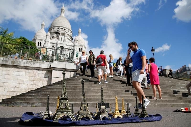 Baisse de l'activite touristique en france, en turquie et au bresil