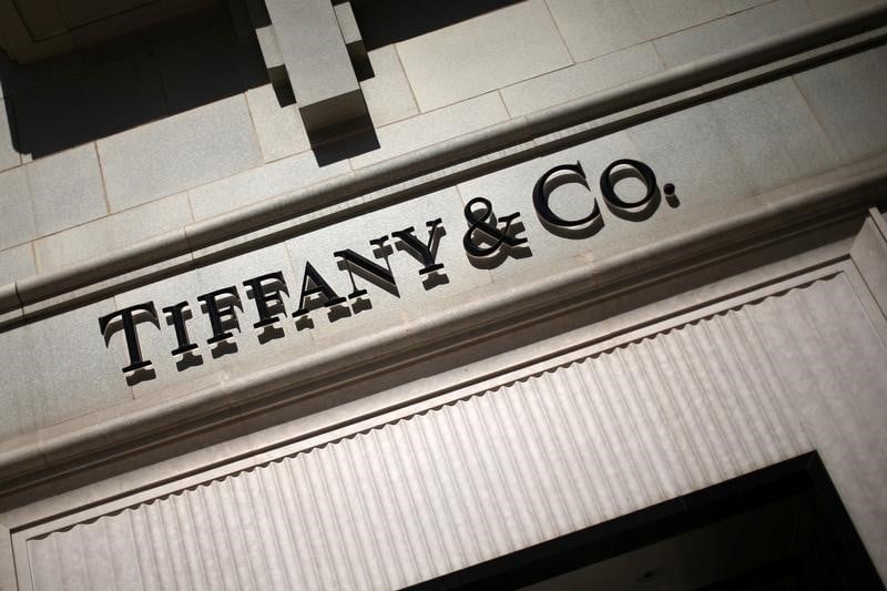 Tiffany depasse le consensus grace a la chine et au japon