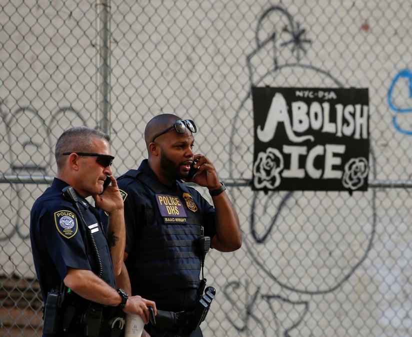 Demande faite a l'us army d'accueillir 12.000 migrants