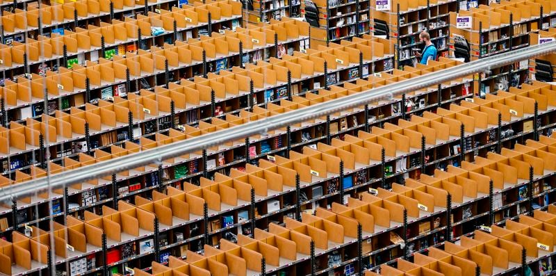 Hachette et Amazon annoncent un accord sur les livres numériques