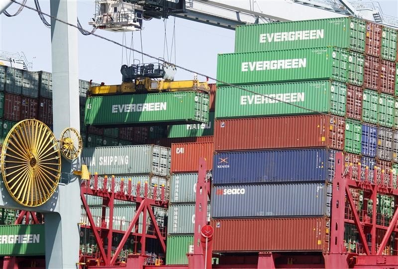 L'activite en zone euro peine a prendre de la vitesse