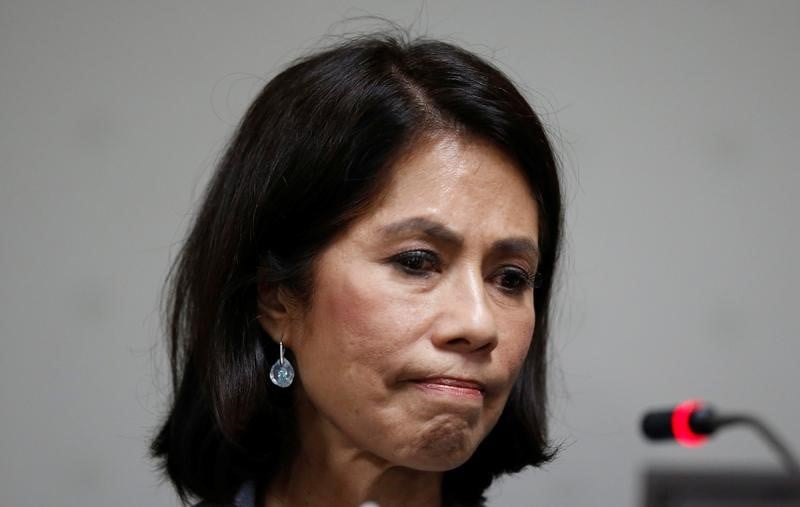 La ministre philippine de l'environnement ecartee du pouvoir